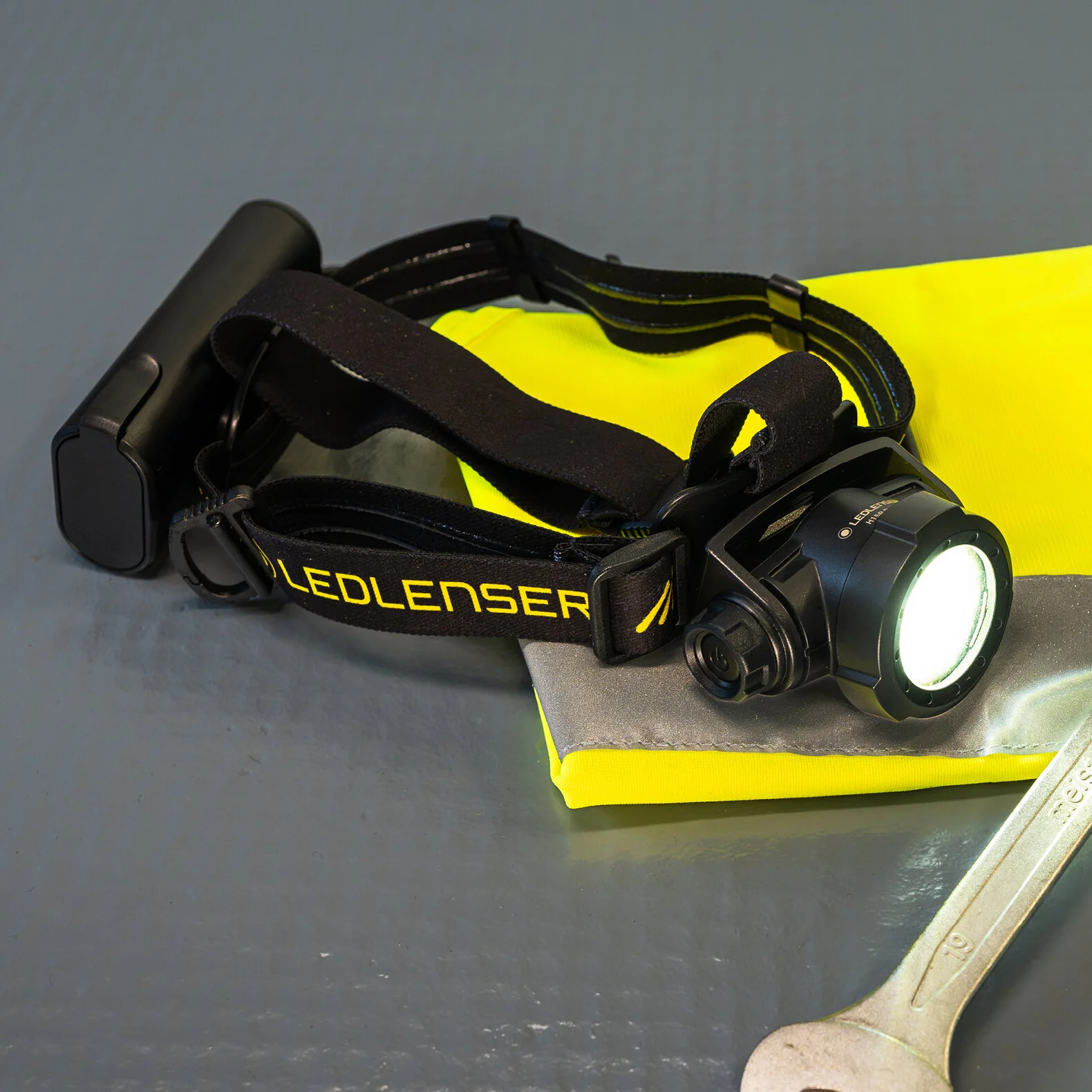 Reflektor H15R Pro