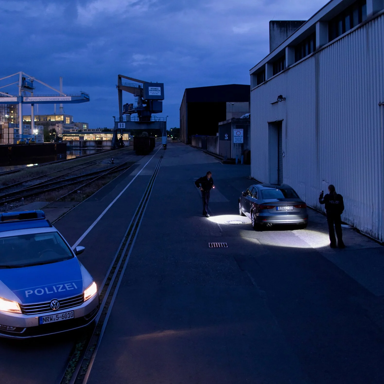 Latarka T²